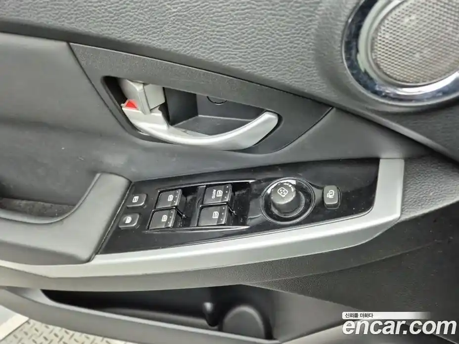 SsangYong Korando 2014 2.0 Автомат в Москве № 818929, фото 16