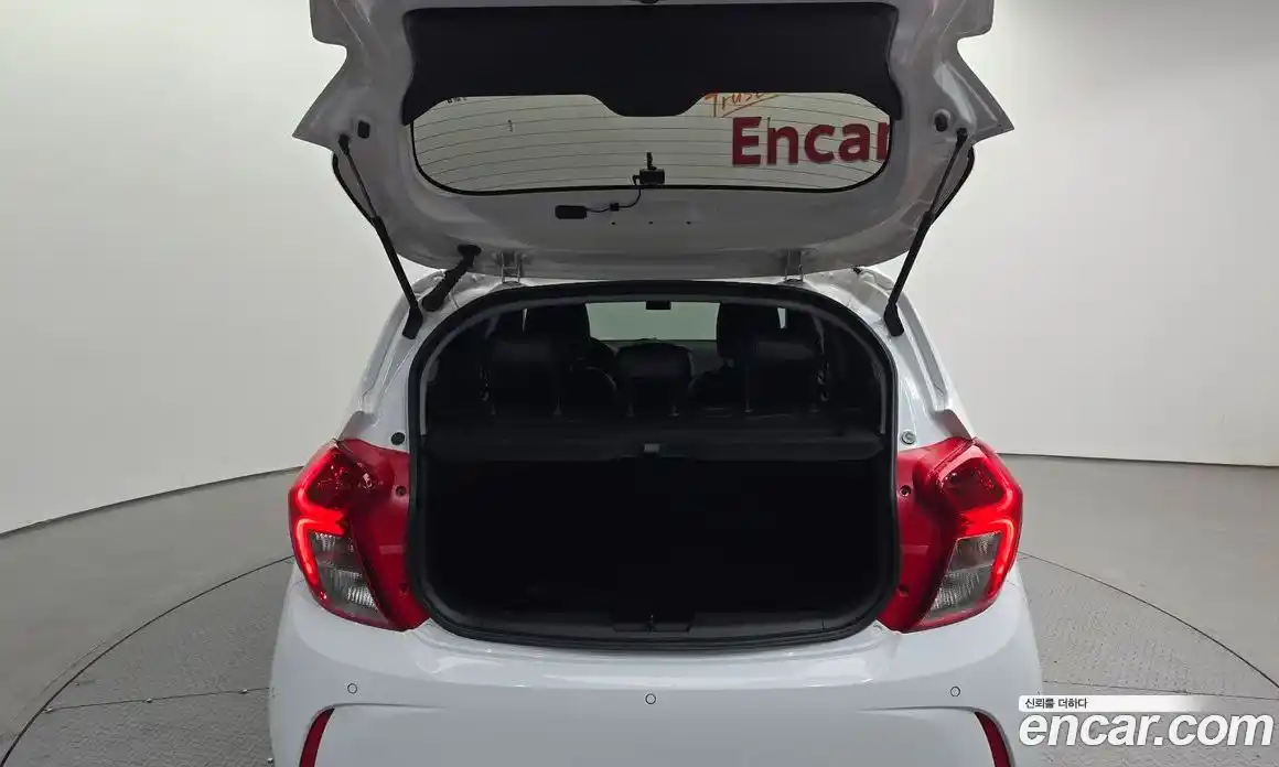 Chevrolet Spark 2018 1.0 Автомат в Москве № 819441, фото 20