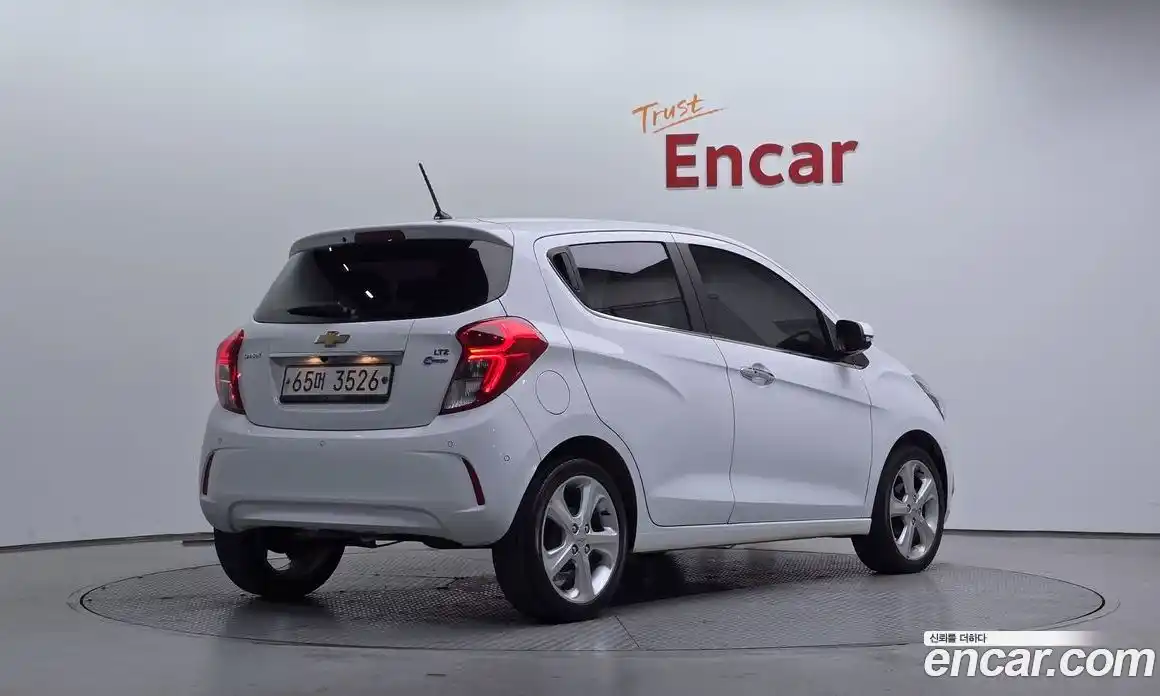 Chevrolet Spark 2018 1.0 Автомат в Москве № 819441, фото 2