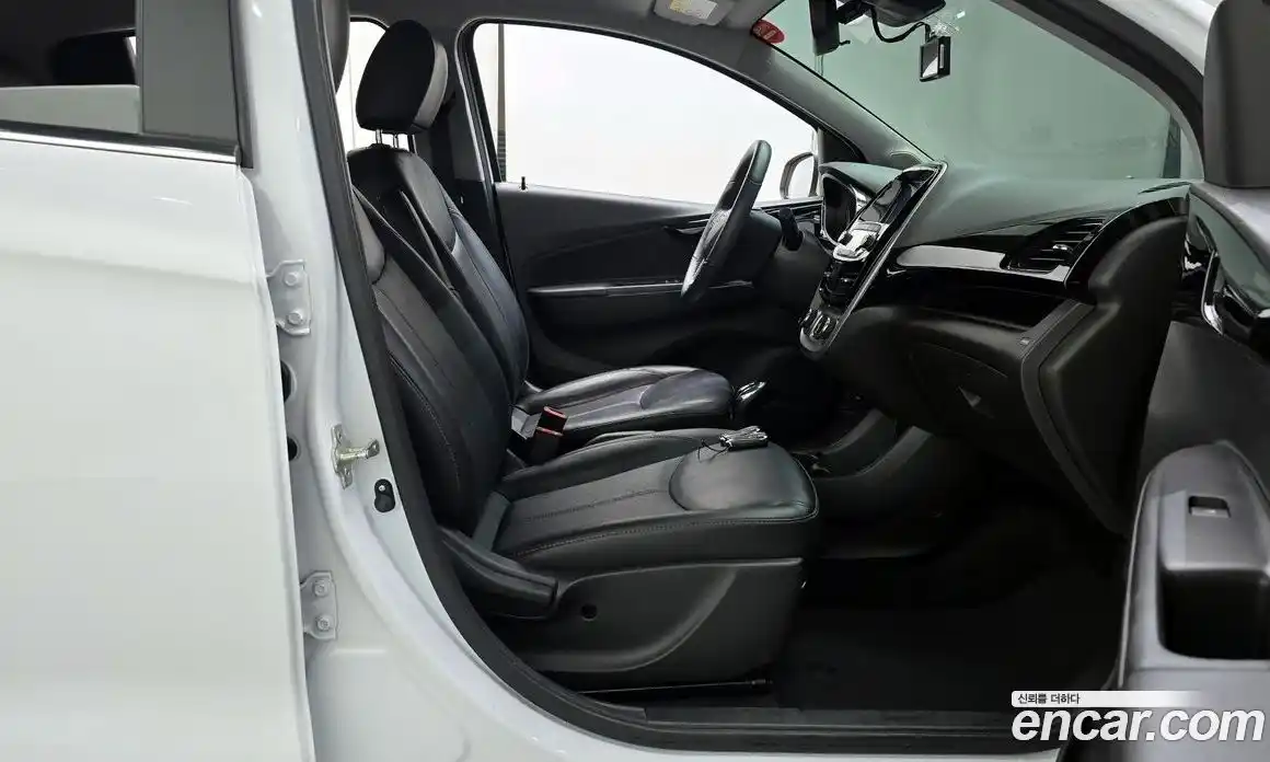 Chevrolet Spark 2018 1.0 Автомат в Москве № 819441, фото 10