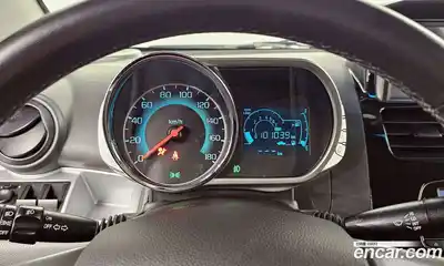 Chevrolet Spark 2013 1.0 гидро в Москве № 819799, миниатюра 8