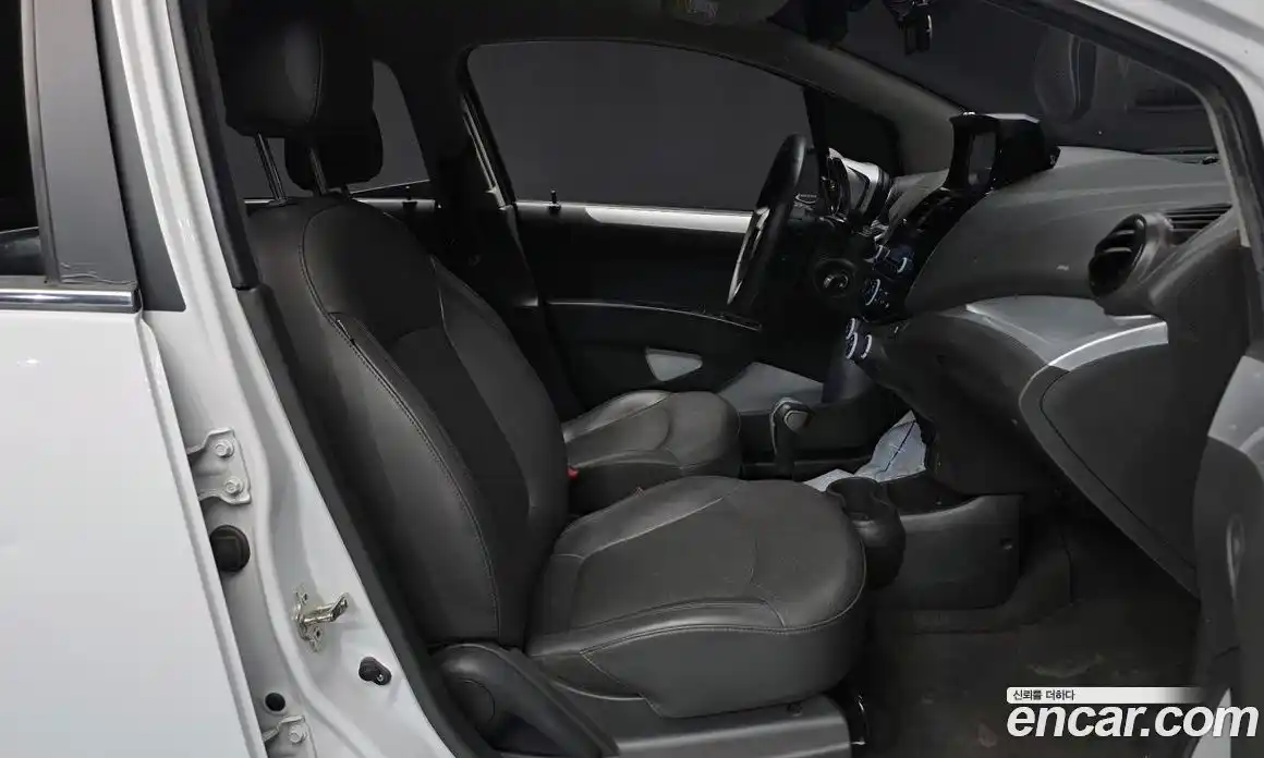 Chevrolet Spark 2015 1.0 гидро в Москве № 819811, фото 11
