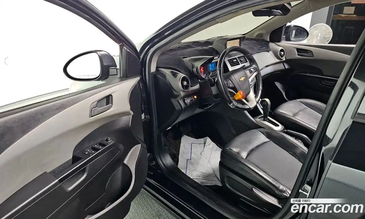 Chevrolet Aveo 2014 1.4 гидро в Москве № 819956, фото 11