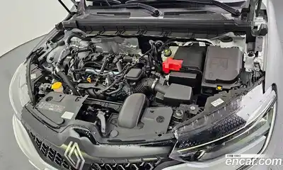 Renault Arkana 2025 1.6 гидро в Москве № 820295, миниатюра 6