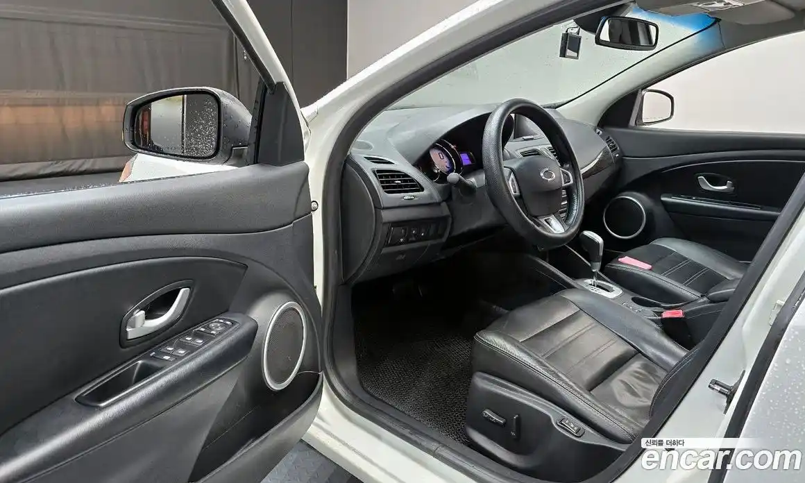 Renault SM3 2013 1.6 гидро в Москве № 820673, фото 11