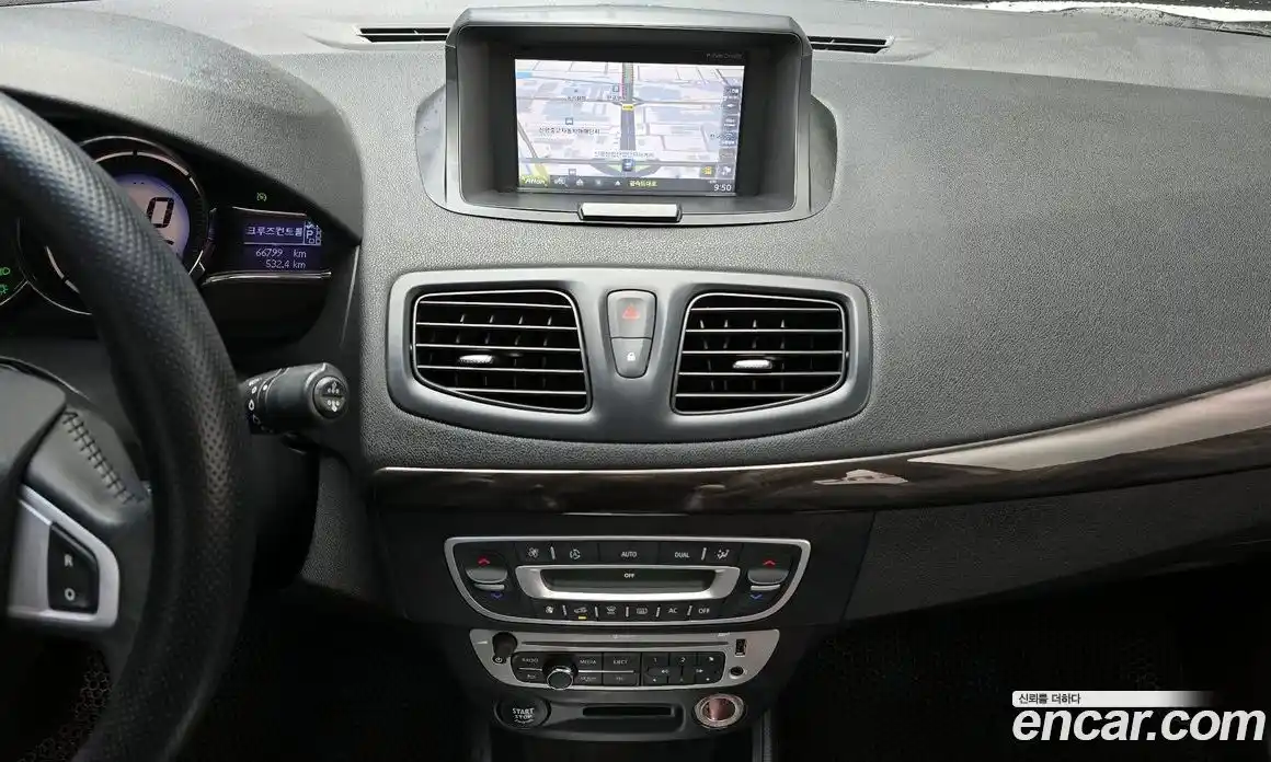 Renault SM3 2013 1.6 гидро в Москве № 820673, фото 14
