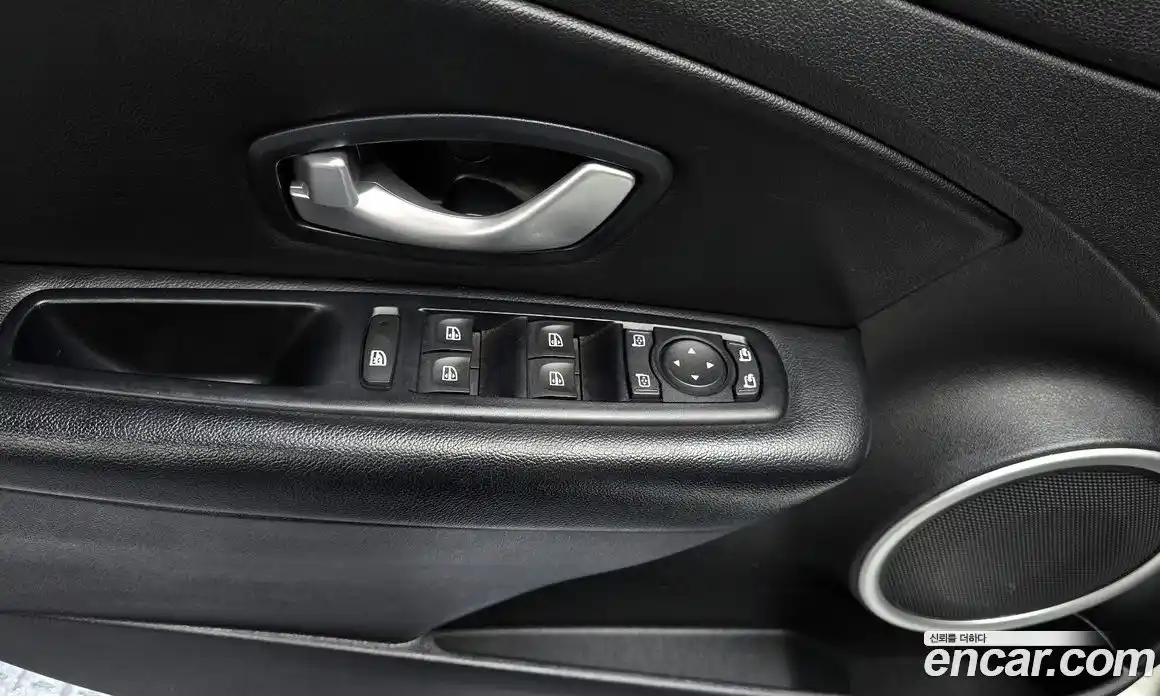Renault SM3 2013 1.6 гидро в Москве № 820673, фото 16