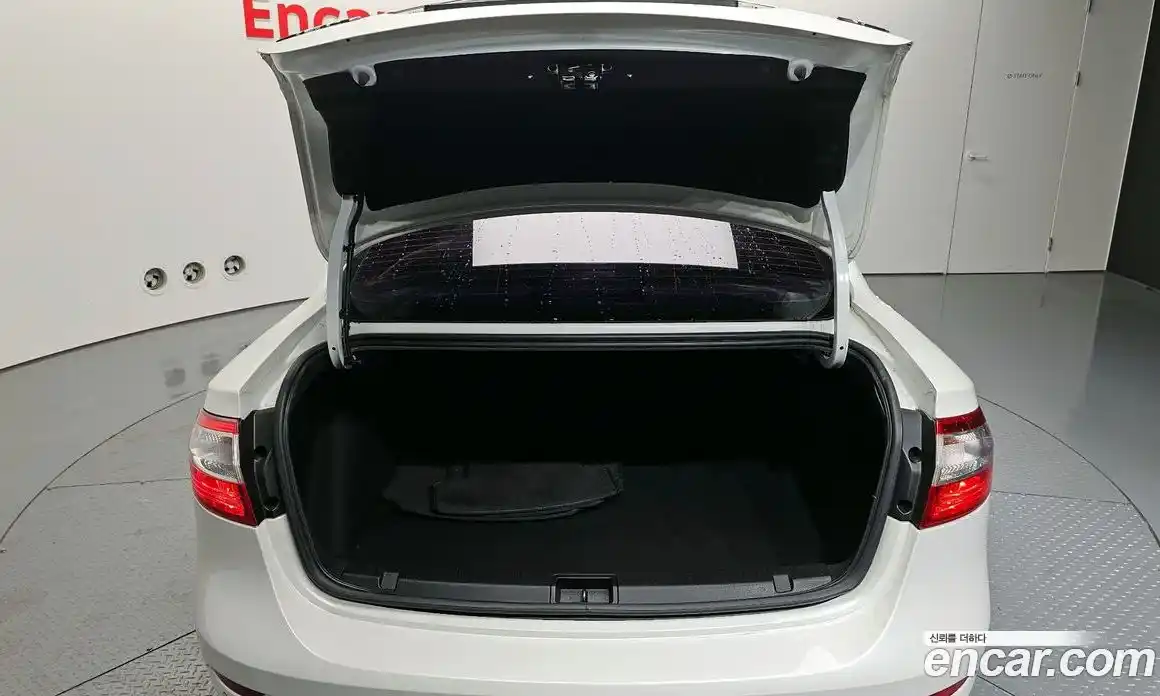 Renault SM3 2013 1.6 гидро в Москве № 820673, фото 20
