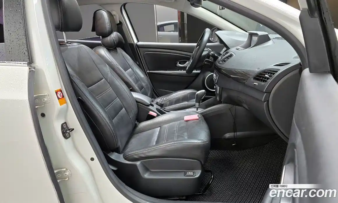 Renault SM3 2013 1.6 гидро в Москве № 820673, фото 10