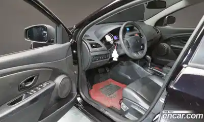 Renault SM3 2018 1.6 Автомат в Москве № 820686, миниатюра 11