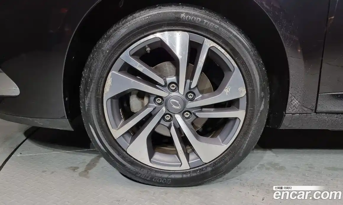 Renault SM3 2018 1.6 Автомат в Москве № 820686, фото 5