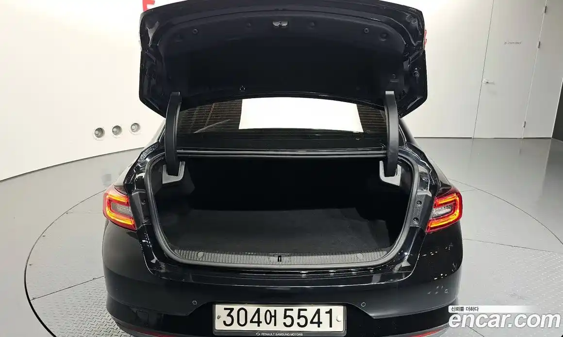 Renault SM6 2020 2.0 Автомат в Москве № 820693, фото 20