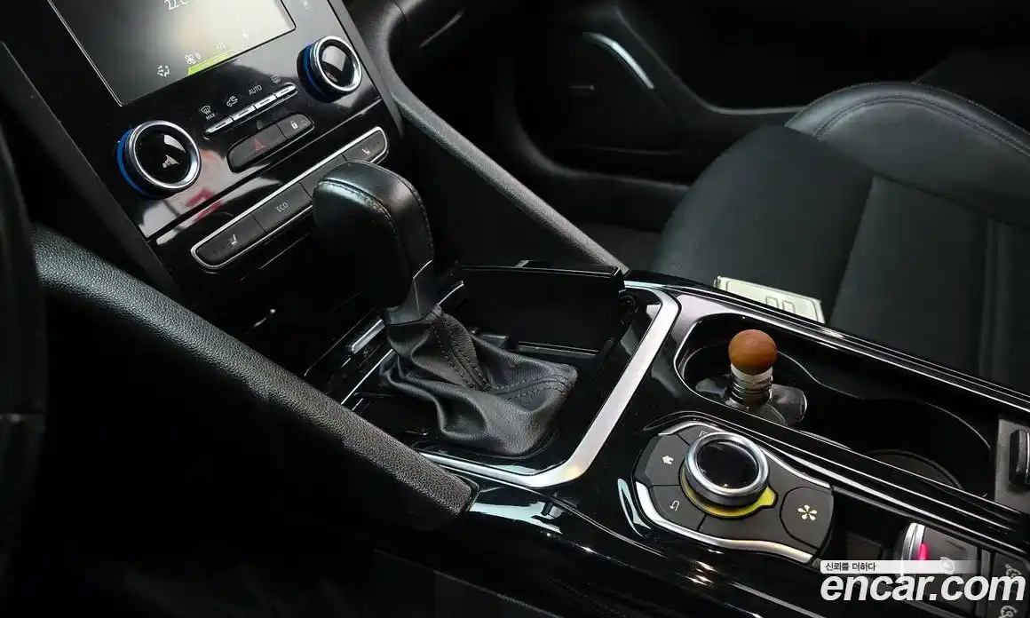 Renault SM6 2020 2.0 Автомат в Москве № 820693, фото 9