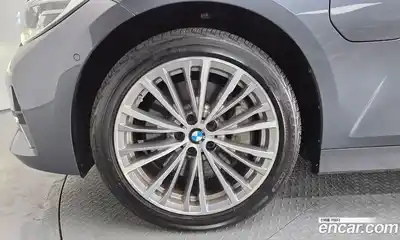 BMW 3-Series 2020 2.0 Автомат в Москве № 821277, миниатюра 5