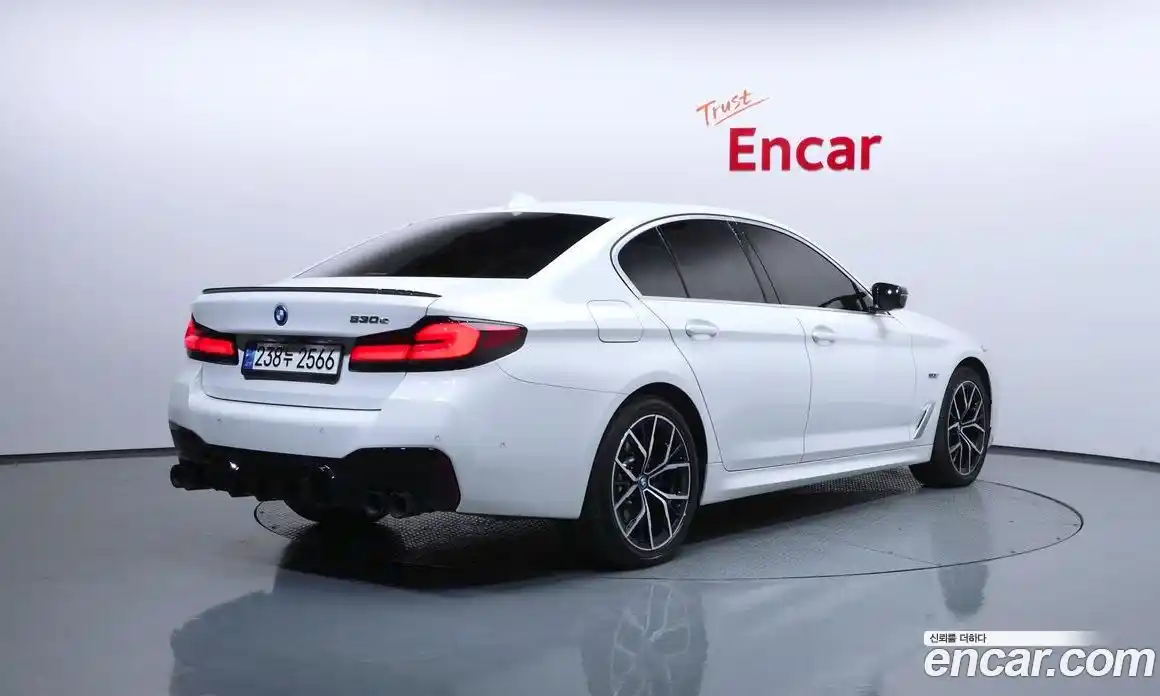 BMW 5-Series 2021 2.0 Автомат в Москве № 821593, фото 1