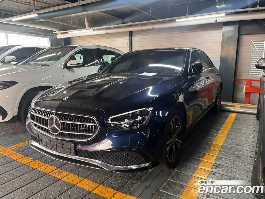 Mercedes-Benz E-Class 2022 2.0 Автомат в Москве № 822081, фото 1
