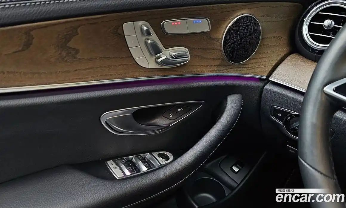 Mercedes-Benz E-Class 2022 2.0 Автомат в Москве № 822503, фото 19