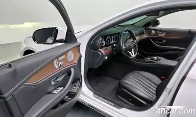 Mercedes-Benz E-Class 2020 2.0 Автомат в Москве № 823004, миниатюра 11