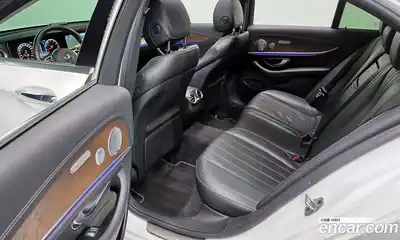 Mercedes-Benz E-Class 2020 2.0 Автомат в Москве № 823004, миниатюра 12