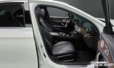 Mercedes-Benz E-Class 2020 2.0 Автомат в Москве № 823004, миниатюра 10