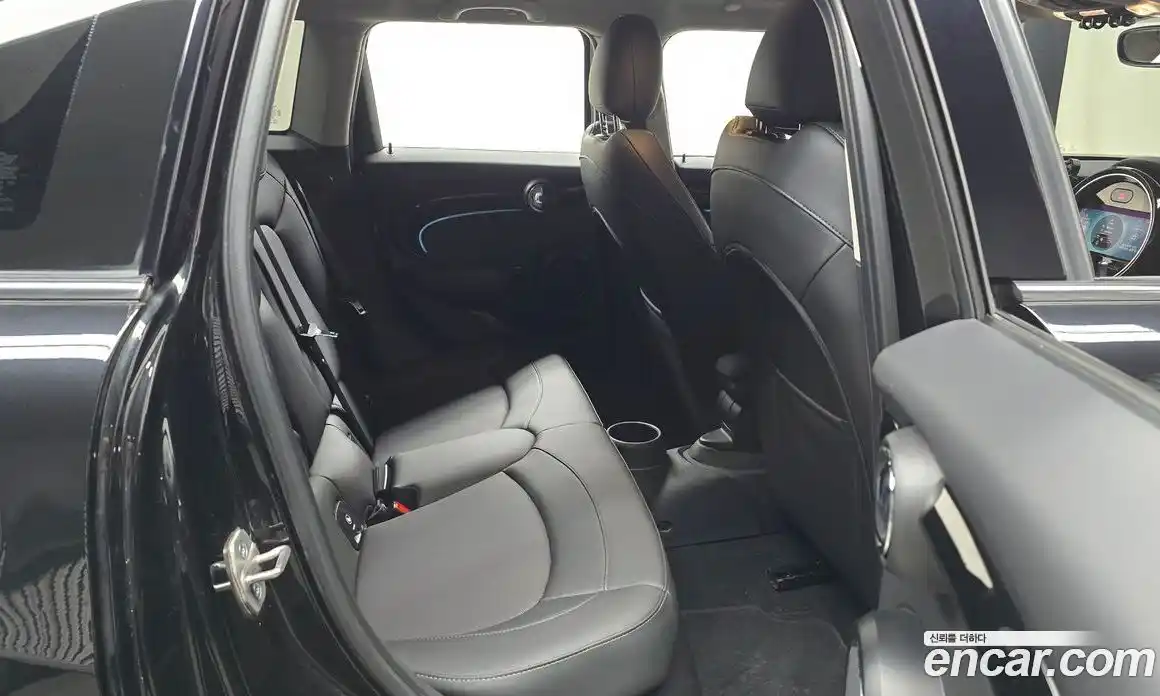 Mini Cooper 2022 1.5 Автомат в Москве № 825249, фото 12