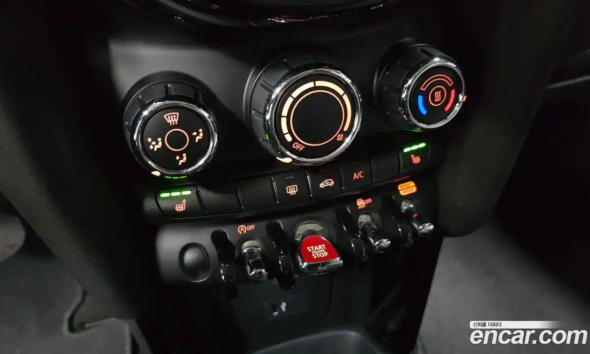 Mini Cooper 2022 1.5 Автомат в Москве № 825249, фото 16