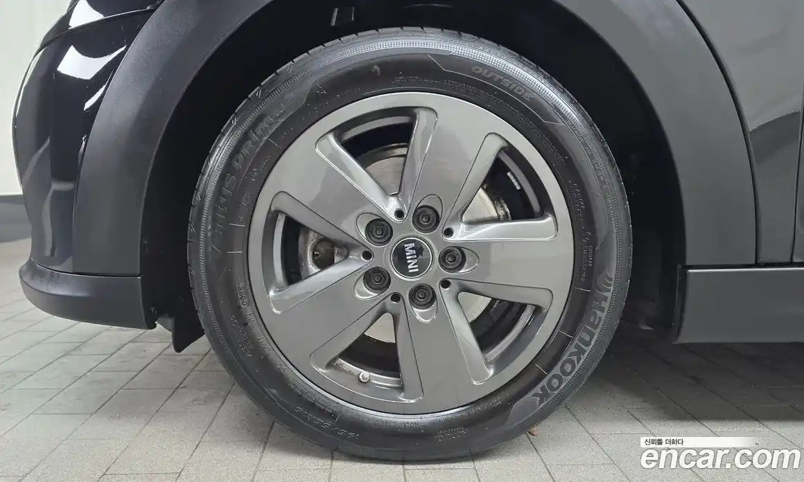 Mini Cooper 2022 1.5 Автомат в Москве № 825249, фото 5