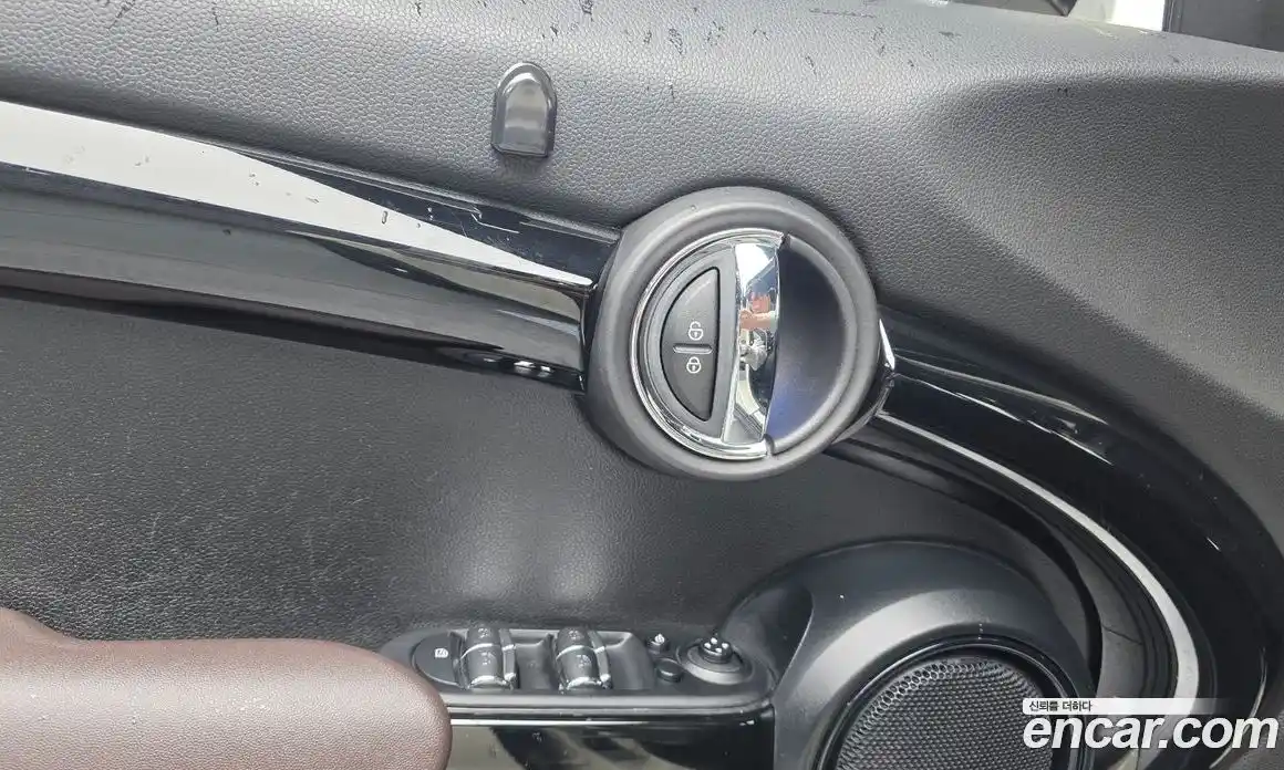 Mini Cooper 2017 1.5 Автомат в Москве № 825286, фото 17