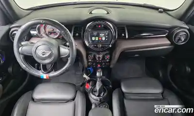 Mini Cooper 2017 1.5 Автомат в Москве № 825286, миниатюра 7