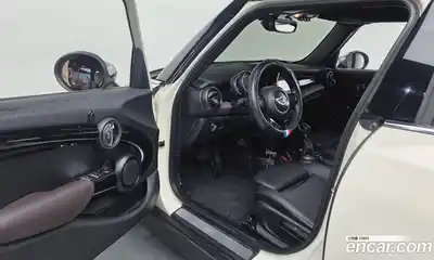 Mini Cooper 2017 1.5 Автомат в Москве № 825286, миниатюра 10