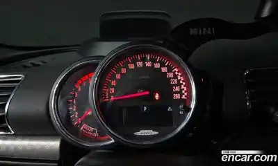 Mini Clubman 2018 2.0 Автомат в Москве № 825320, миниатюра 8