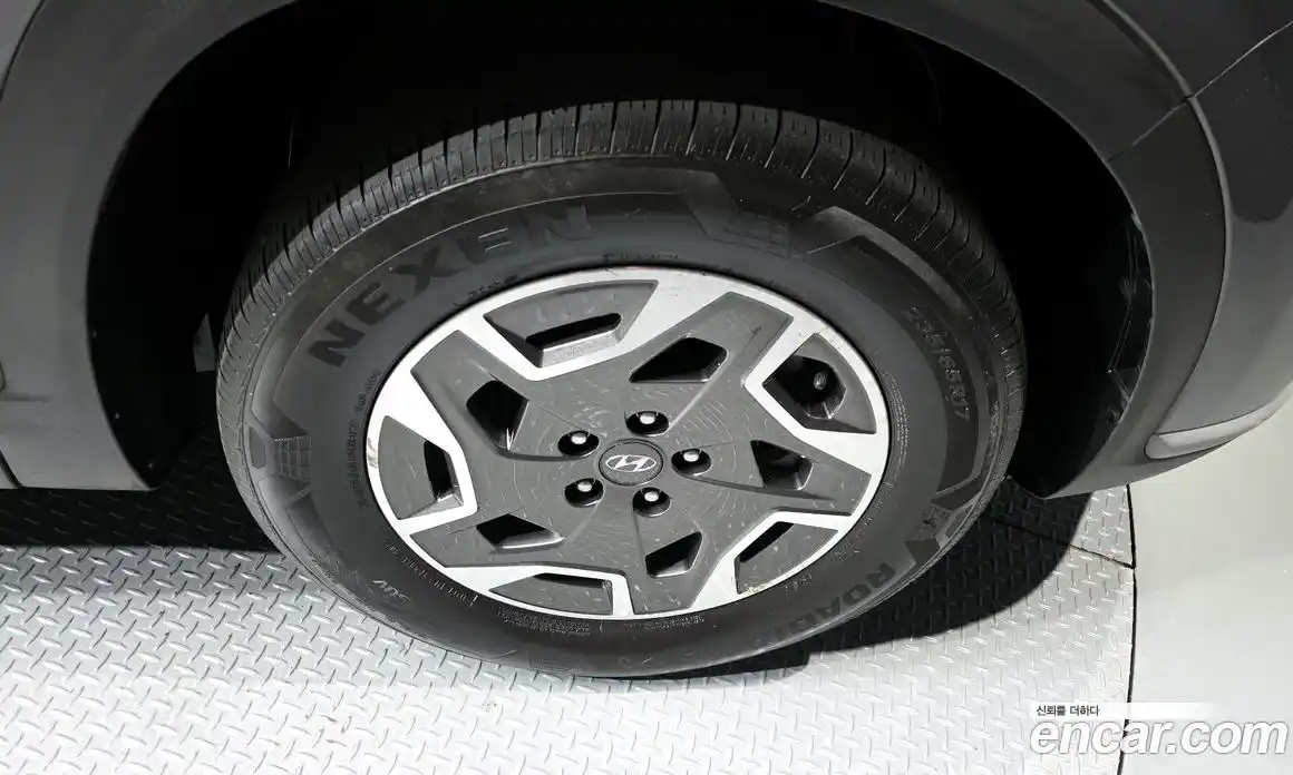 Hyundai Santa Fe 2023 1.6 Автомат в Москве № 108062, фото 5