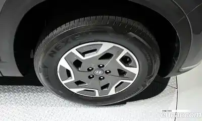 Hyundai Santa Fe 2023 1.6 Автомат в Москве № 108062, миниатюра 5