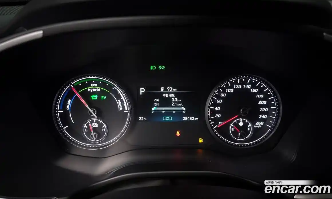 Hyundai Santa Fe 2023 1.6 Автомат в Москве № 108062, фото 8