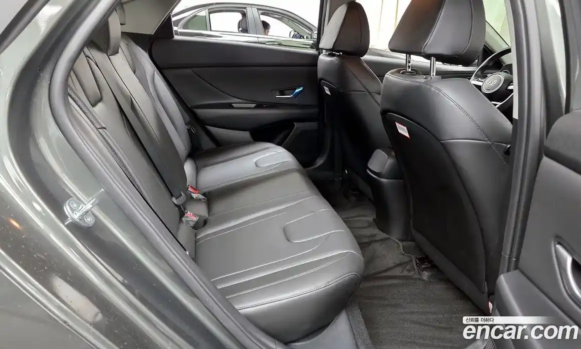 Hyundai Avante 2022 1.6 Автомат в Москве № 108414, фото 12