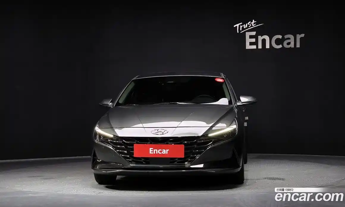 Hyundai Avante 2022 1.6 Автомат в Москве № 108414, фото 3