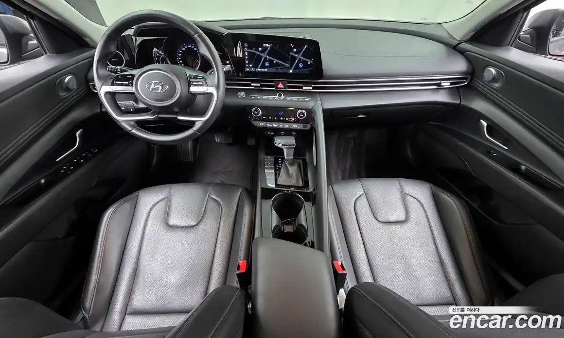 Hyundai Avante 2022 1.6 Автомат в Москве № 108414, фото 7