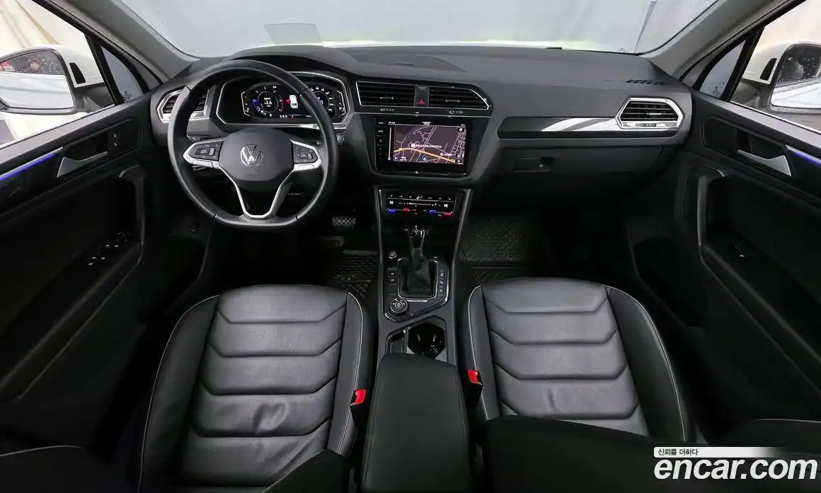 Volkswagen Tiguan 2023 2.0 Автомат в Москве № 199027, фото 7