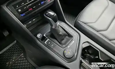 Volkswagen Tiguan 2023 2.0 Автомат в Москве № 199027, миниатюра 9