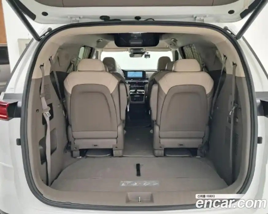 Kia Canival 2023 2.2 Автомат в Москве № 50746, фото 20