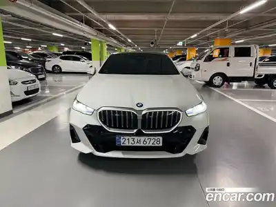 BMW 5-Series 2024 2.0 Автомат в Москве № 762658, миниатюра 2