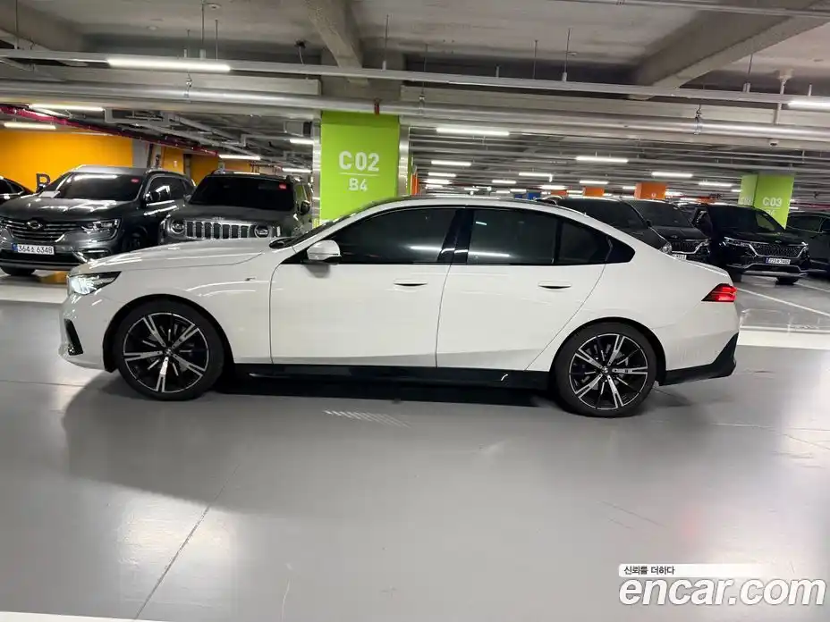 BMW 5-Series 2024 2.0 Автомат в Москве № 762658, фото 3