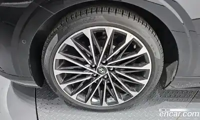 Hyundai Grandeur 2025 1.6 Автомат в Москве № 797405, миниатюра 5