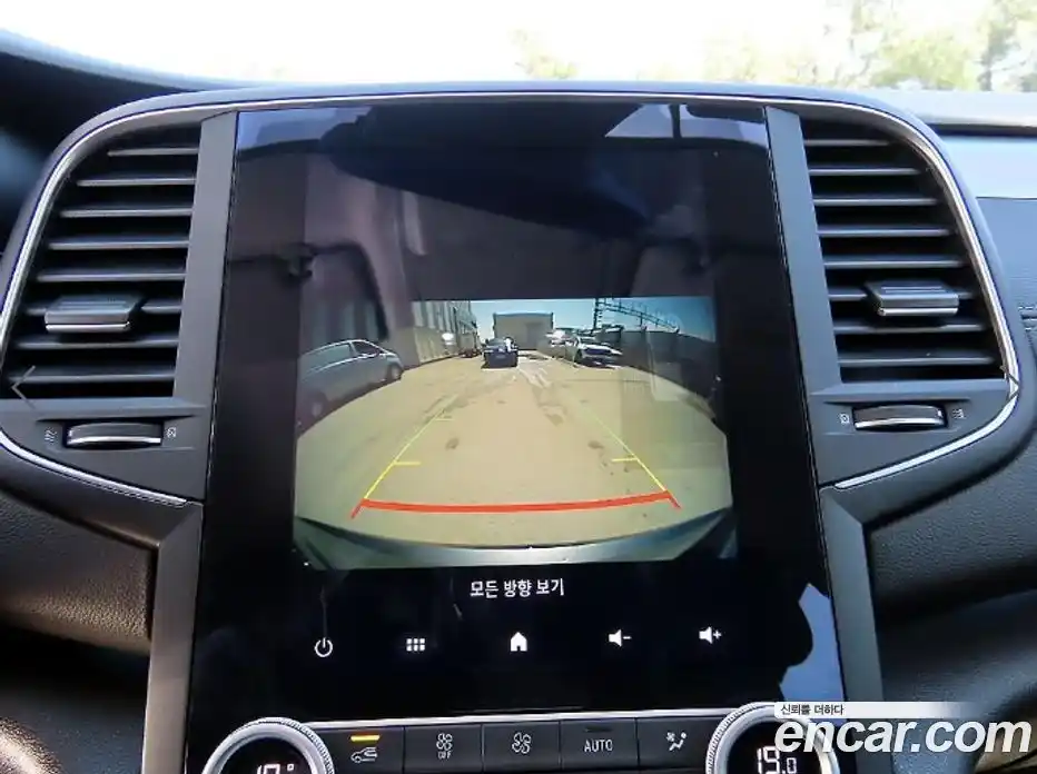 Renault SM6 2023 1.3 Автомат в Москве № 797651, фото 16