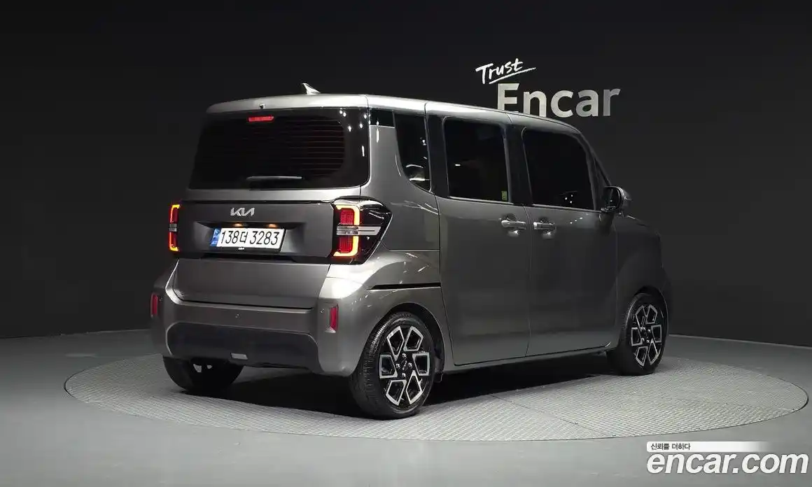 Kia Ray 2023 1.0 Автомат в Москве № 797965, фото 2