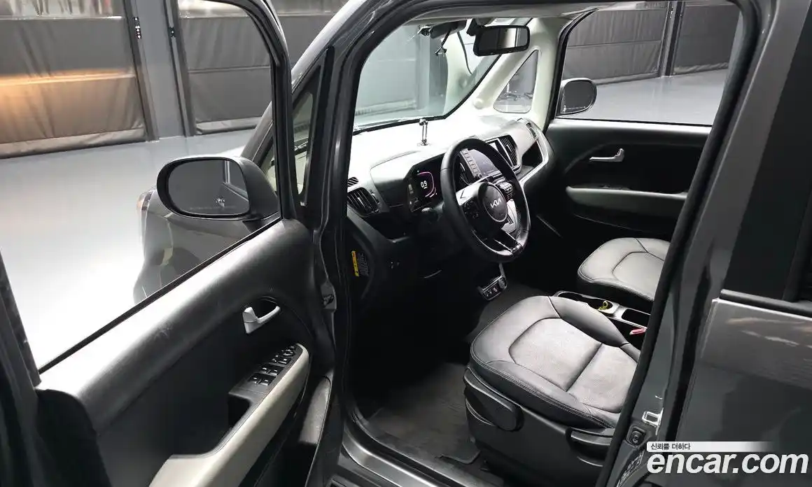 Kia Ray 2023 1.0 Автомат в Москве № 797965, фото 10