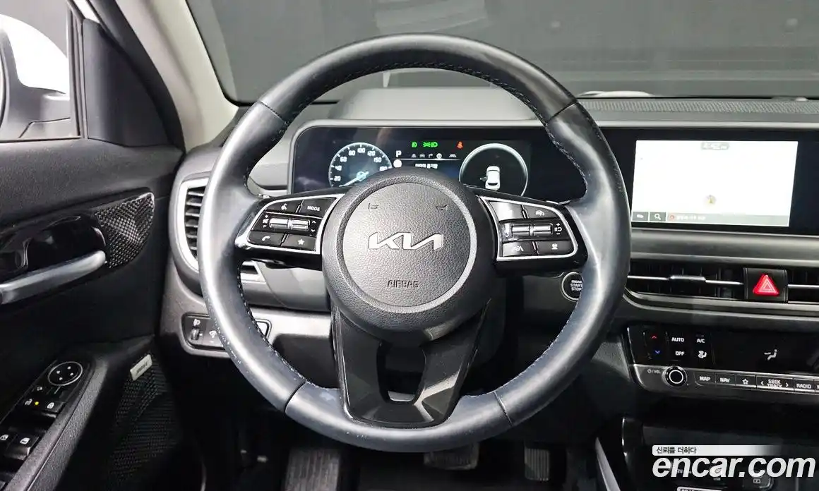 Kia Seltos 2023 1.6 Автомат в Москве № 798123, фото 11