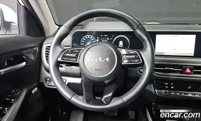 Kia Seltos 2023 1.6 Автомат в Москве № 798123, миниатюра 11