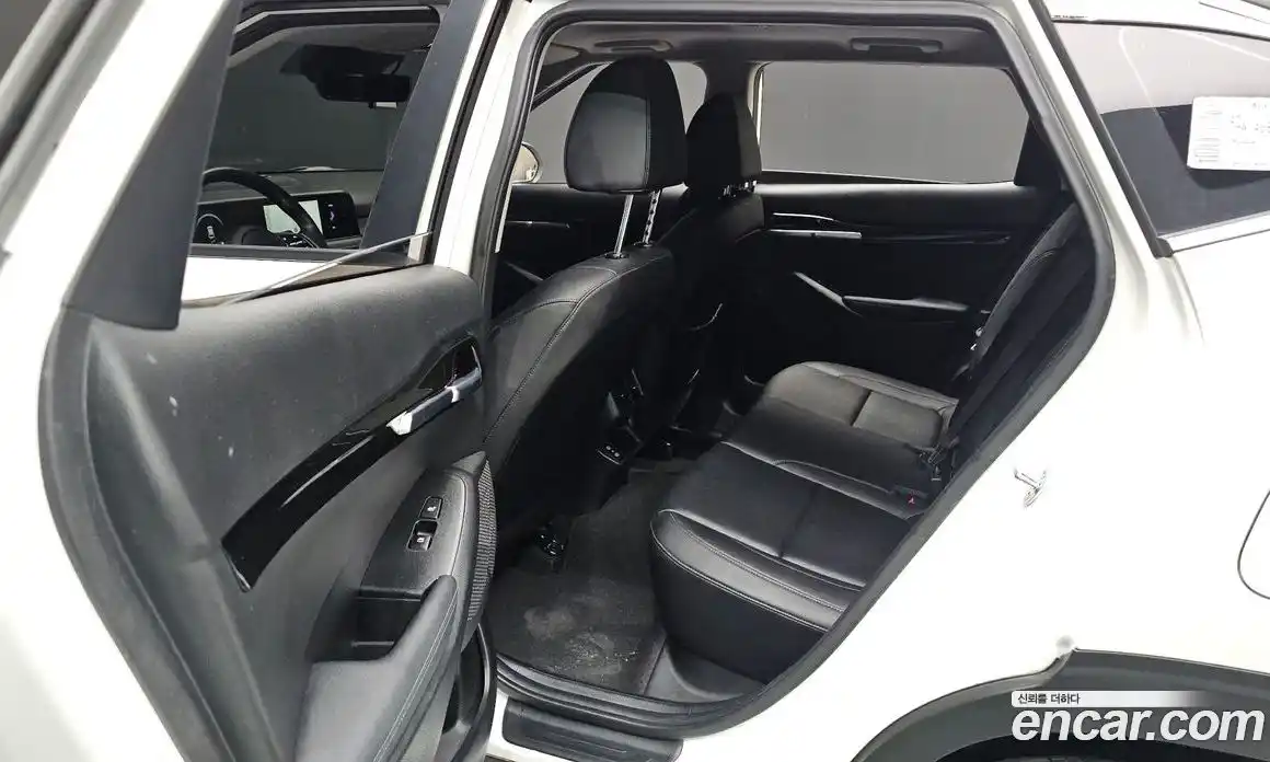 Kia Seltos 2023 1.6 Автомат в Москве № 798123, фото 19