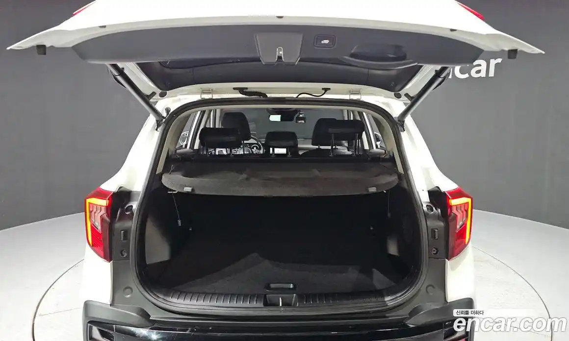 Kia Seltos 2023 1.6 Автомат в Москве № 798123, фото 20